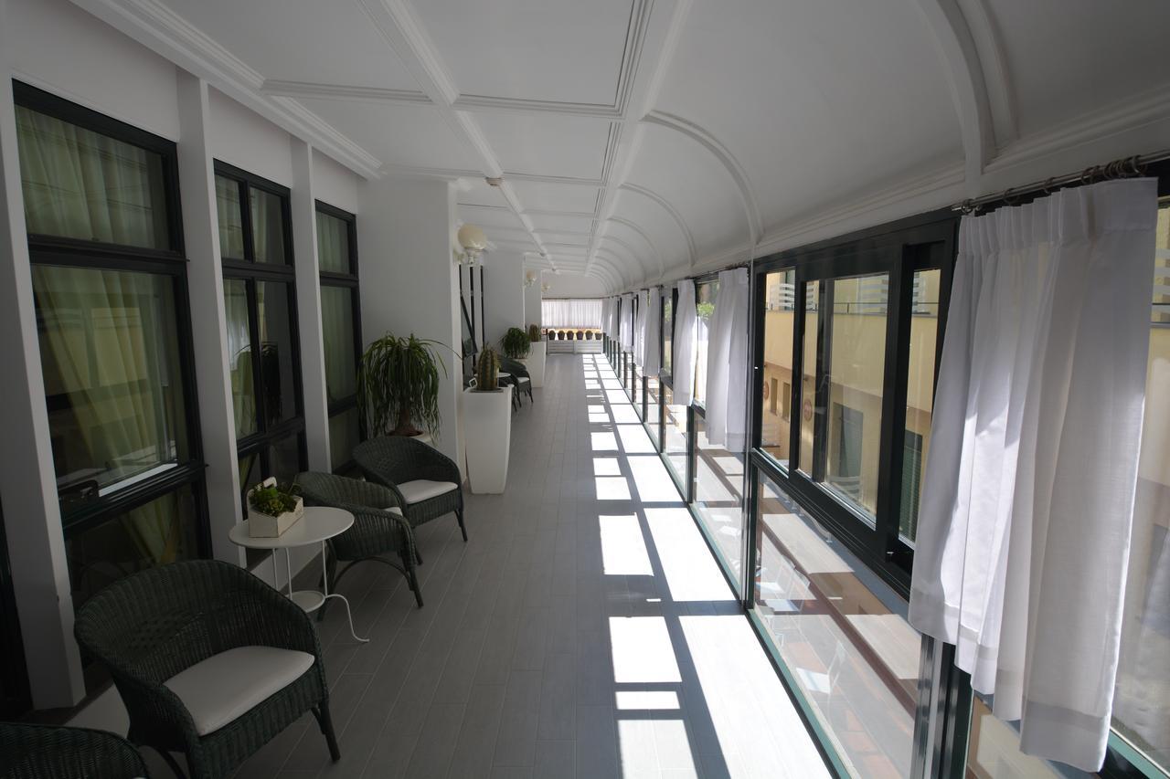 Panorama Palace Hotel Мета Екстер'єр фото
